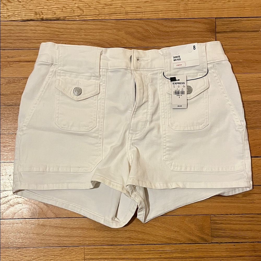 Express White Mid Rise Shortie Shorts Size 8